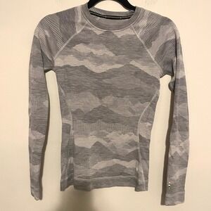 Smartwool Thermal Merino 250 base layer shirt gray XS outdoor hiking classic